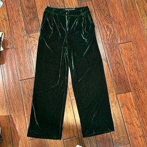 New with tags Wide leg velvet pants
